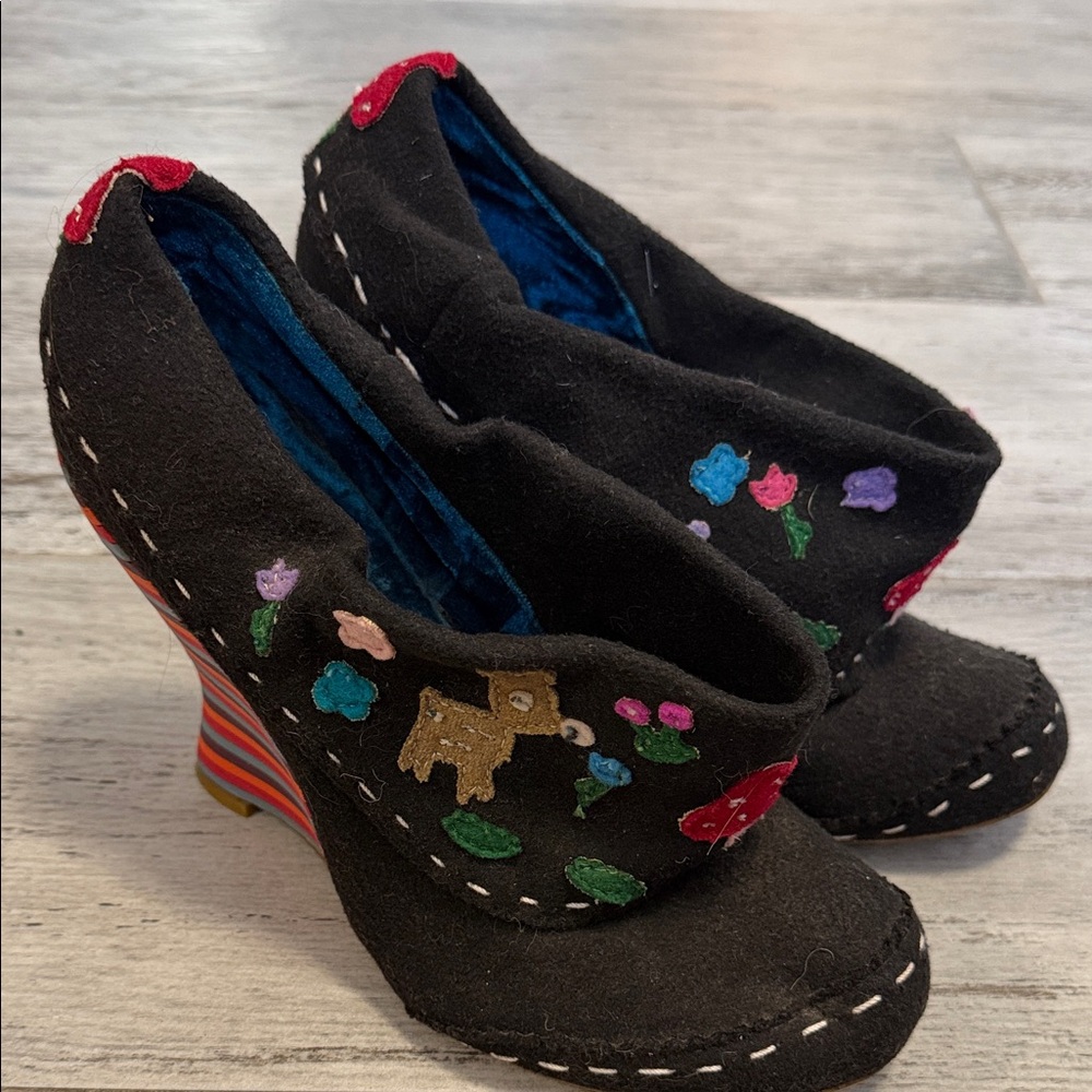 Irregular Choice Embroidered Women's Shoes RARE UK Size 39 Women Size 6/Kids 4